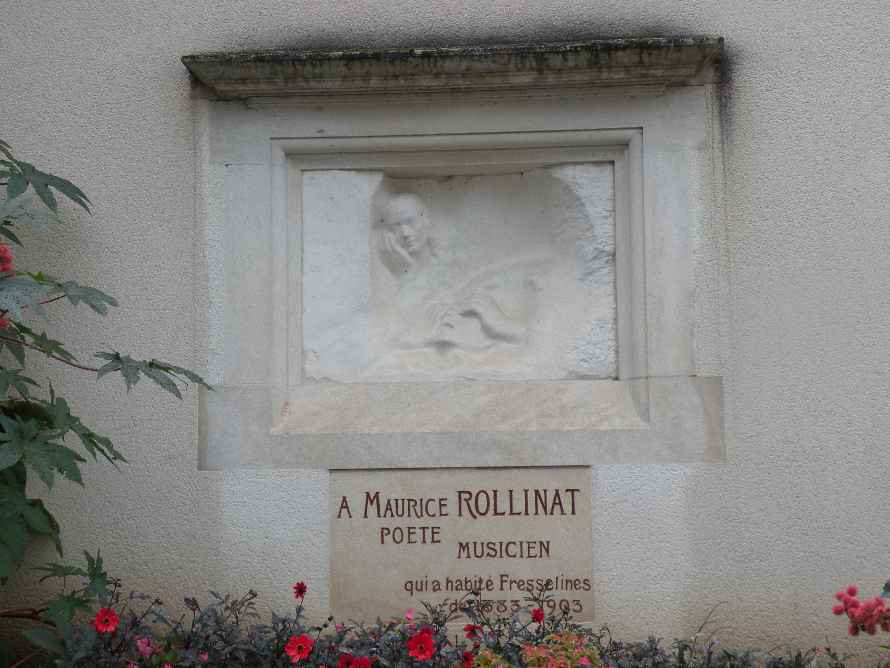 Bas-relief d'Auguste Rodin sur le chevet de l'glise de Fresselines.